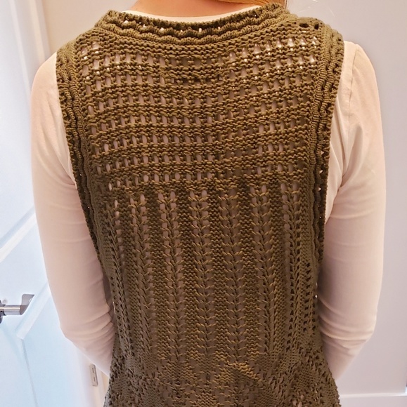 Vest - Picture 3 of 3